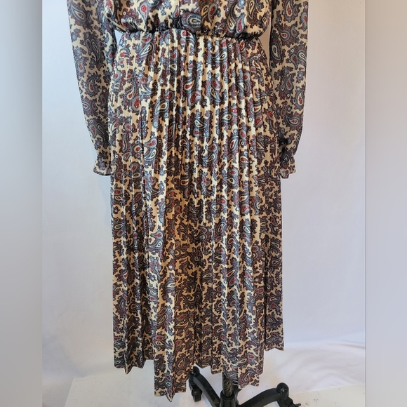 Vintage 1970s Paisley Print Drop Elastic Waist Ruffle Pleated Shirt Dress, Sz 14 - Picture 14 of 15